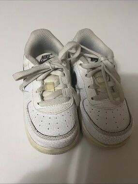 Nike White and Black Kids Sneakers - Iconic Swoosh